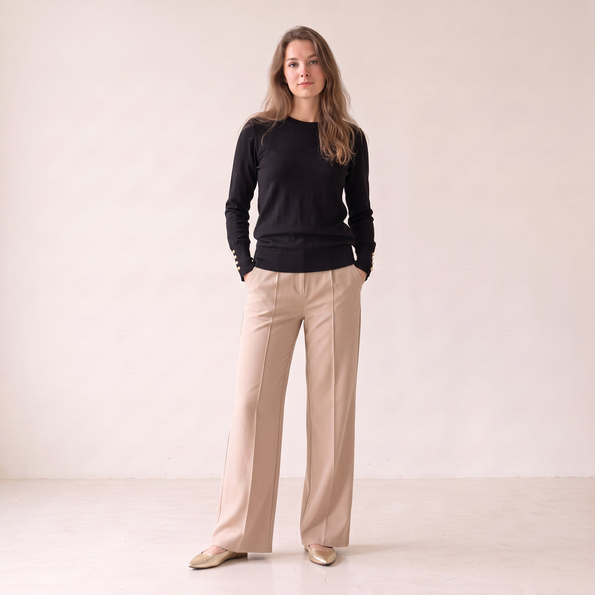 Women's Black & Beige Crew Neck Sweater