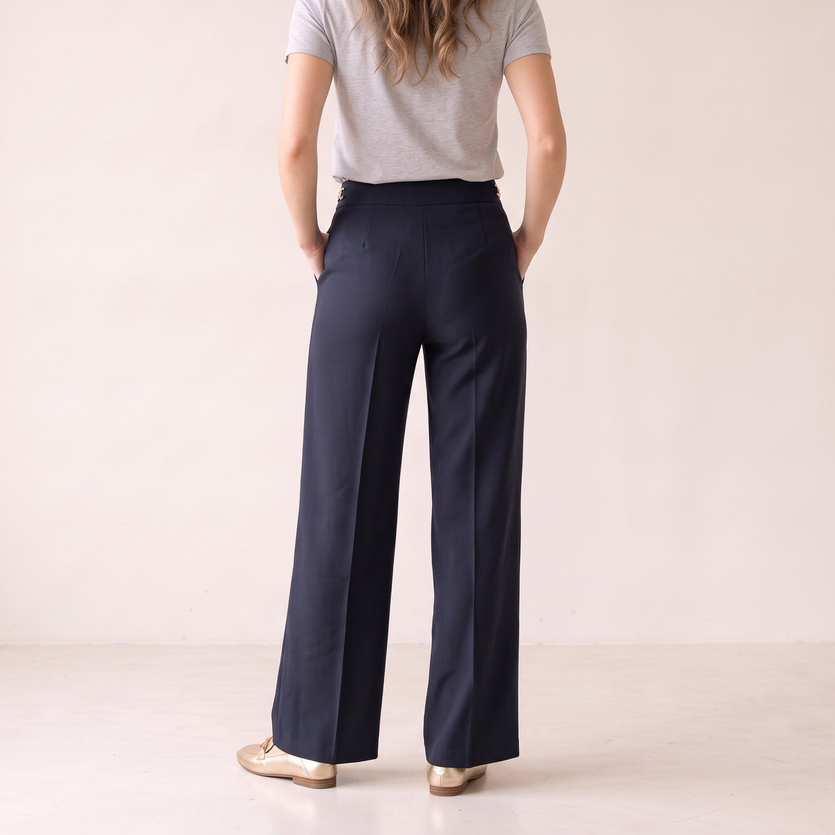 Women's Beige & Blue Tailored Buckle Pants - Relaxed Fit